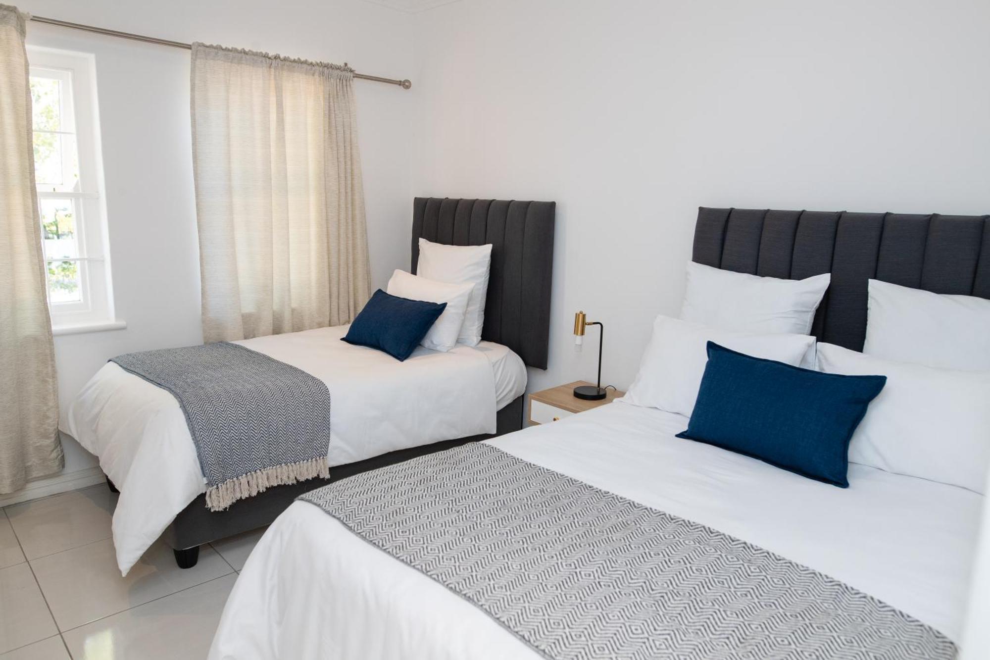 Queen Julie Constantia Main House Cape Town