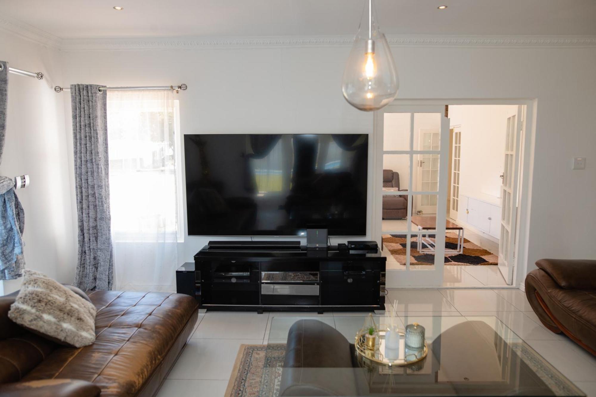 Holiday home Queen Julie Constantia Main House *