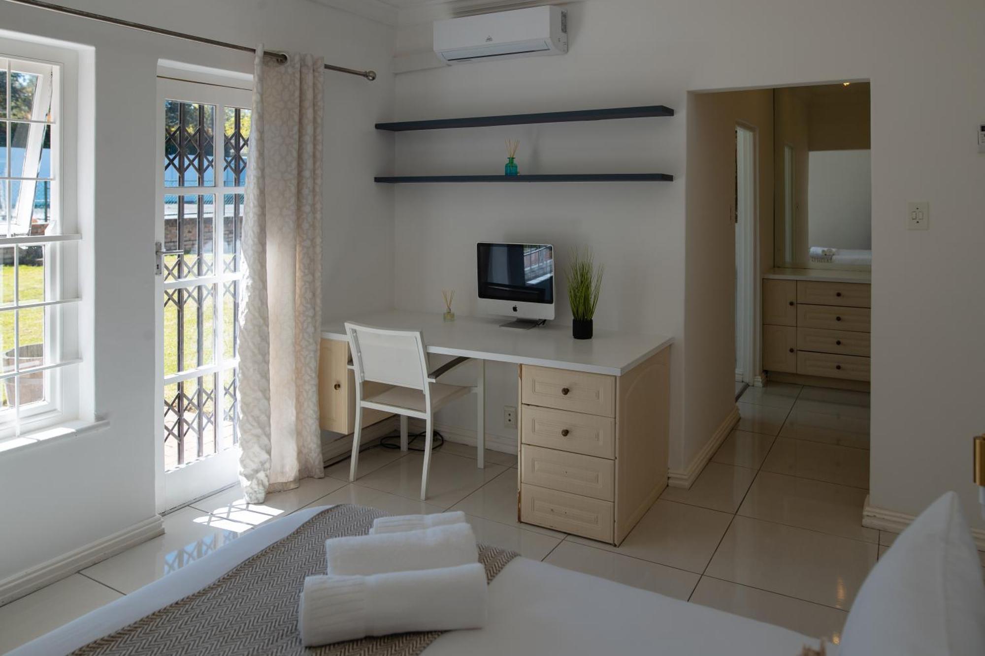 Queen Julie Constantia Main House Holiday home Cape Town